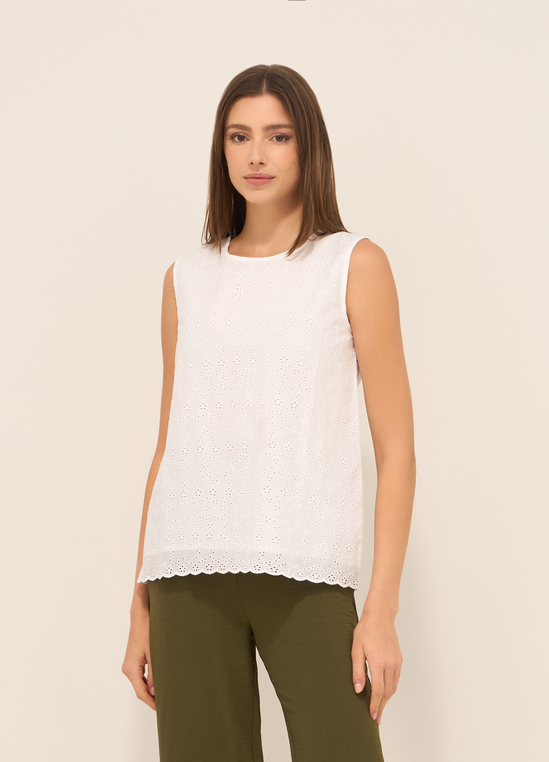 Blusa smanicata in puro cotone con ricamo donna