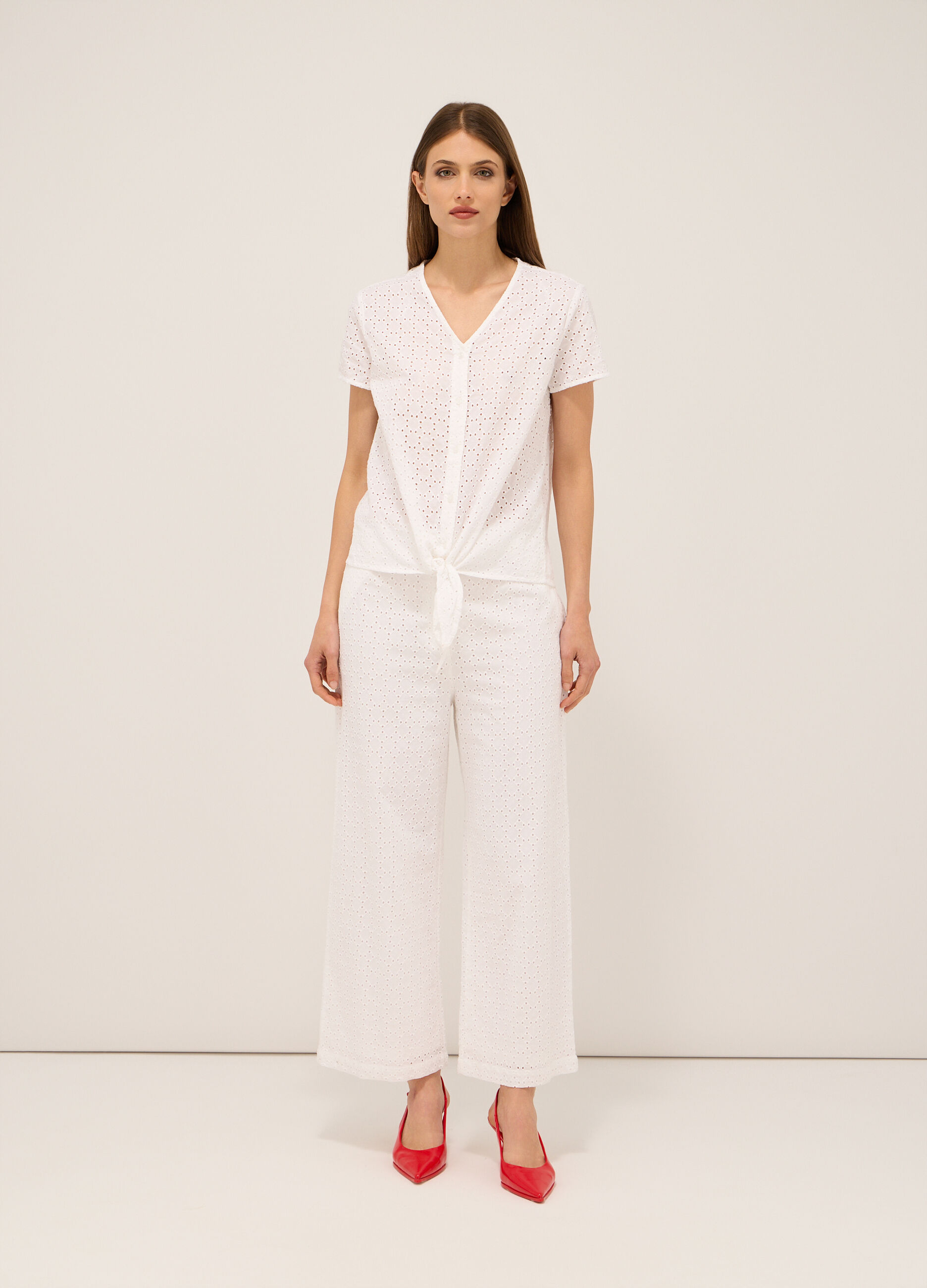 Pantaloni in puro cotone con ricami donna