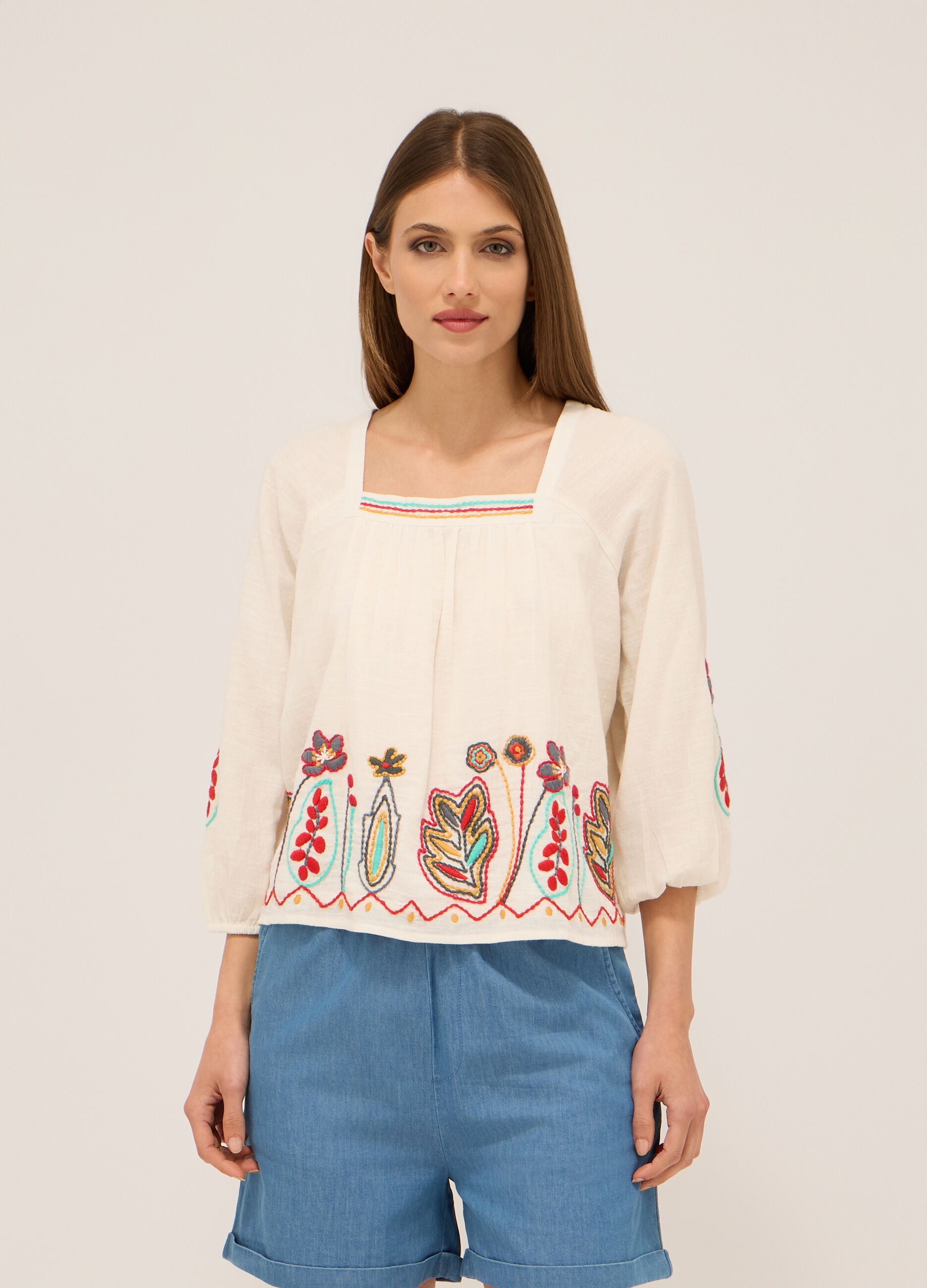 Blusa in puro cotone con ricami donna