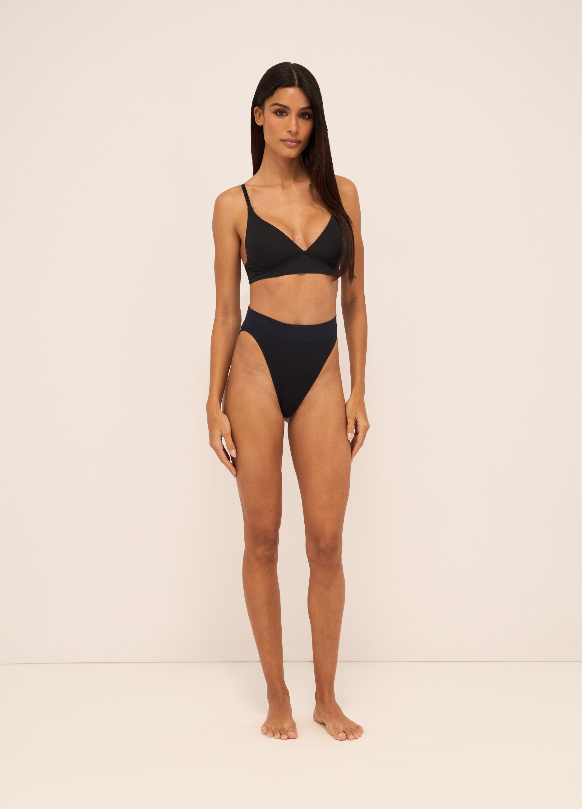Reggiseno a triangolo con ferretto