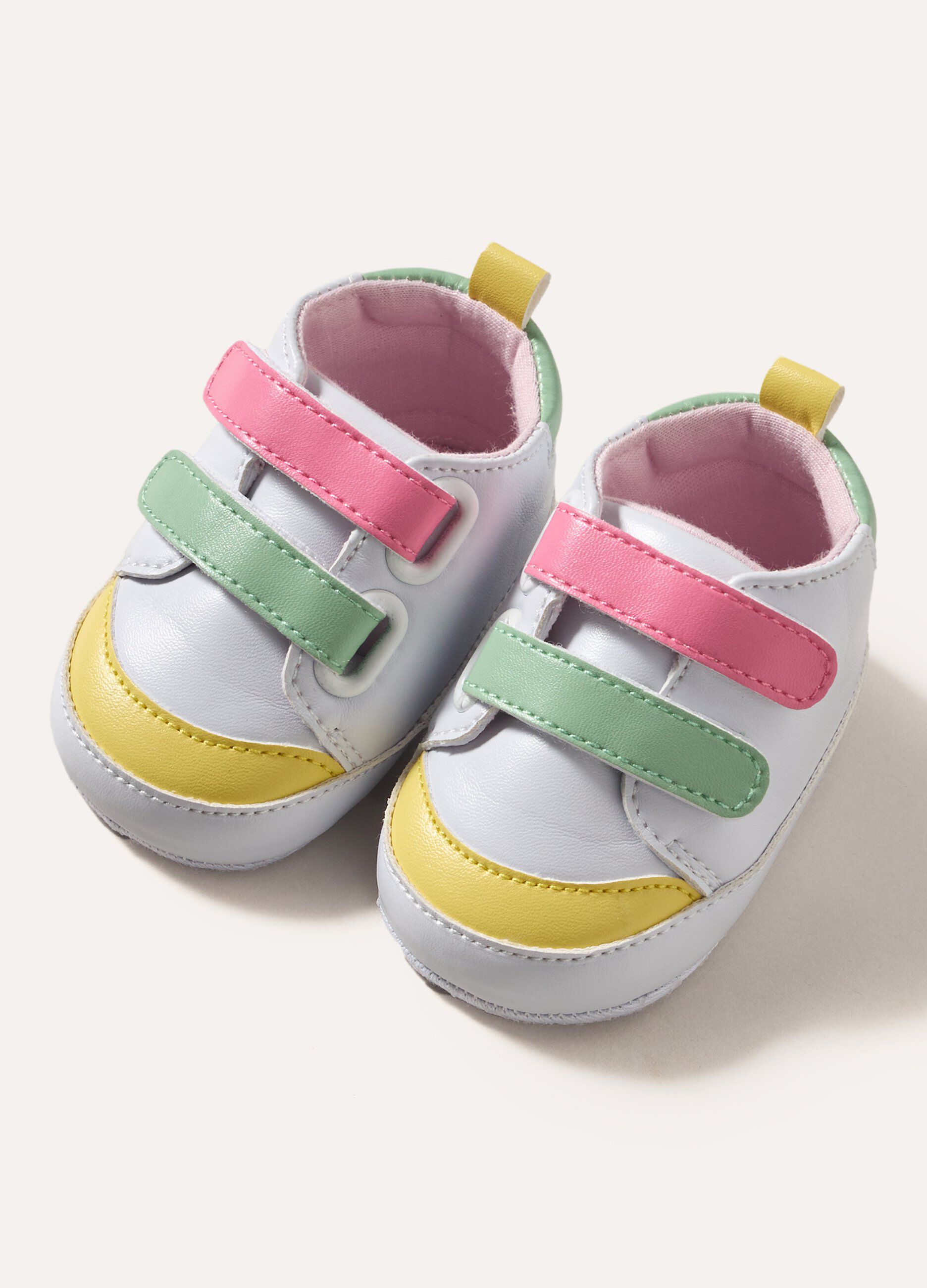 Scarpine in eco pelle neonata