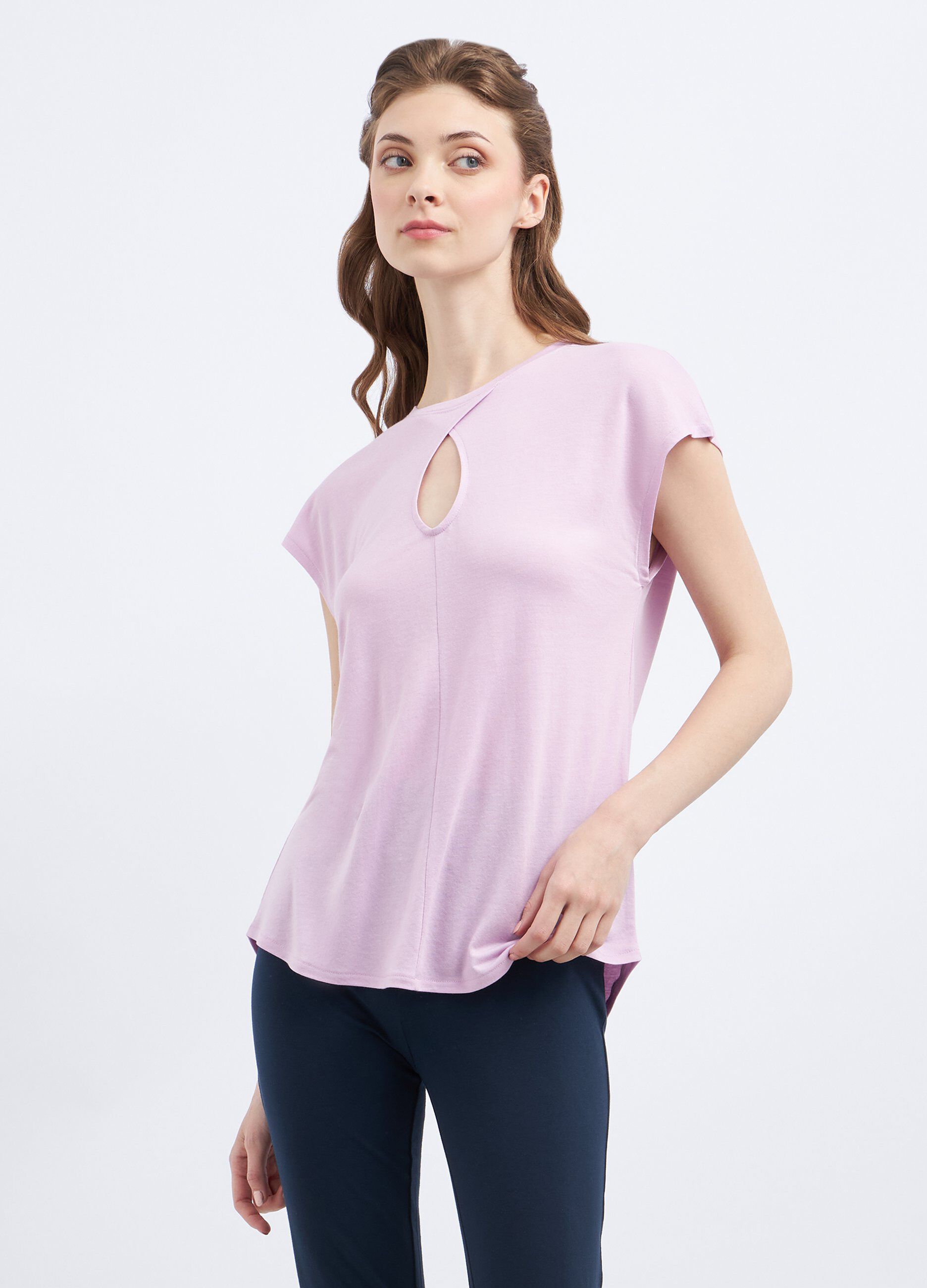 T-shirt con cut out donna