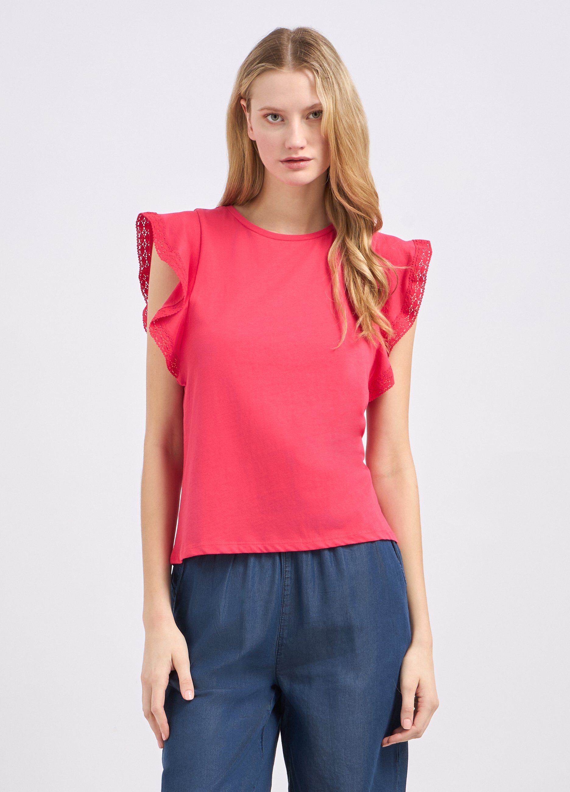 T-shirt in puro cotone con maniche ad aletta e pizzo donna