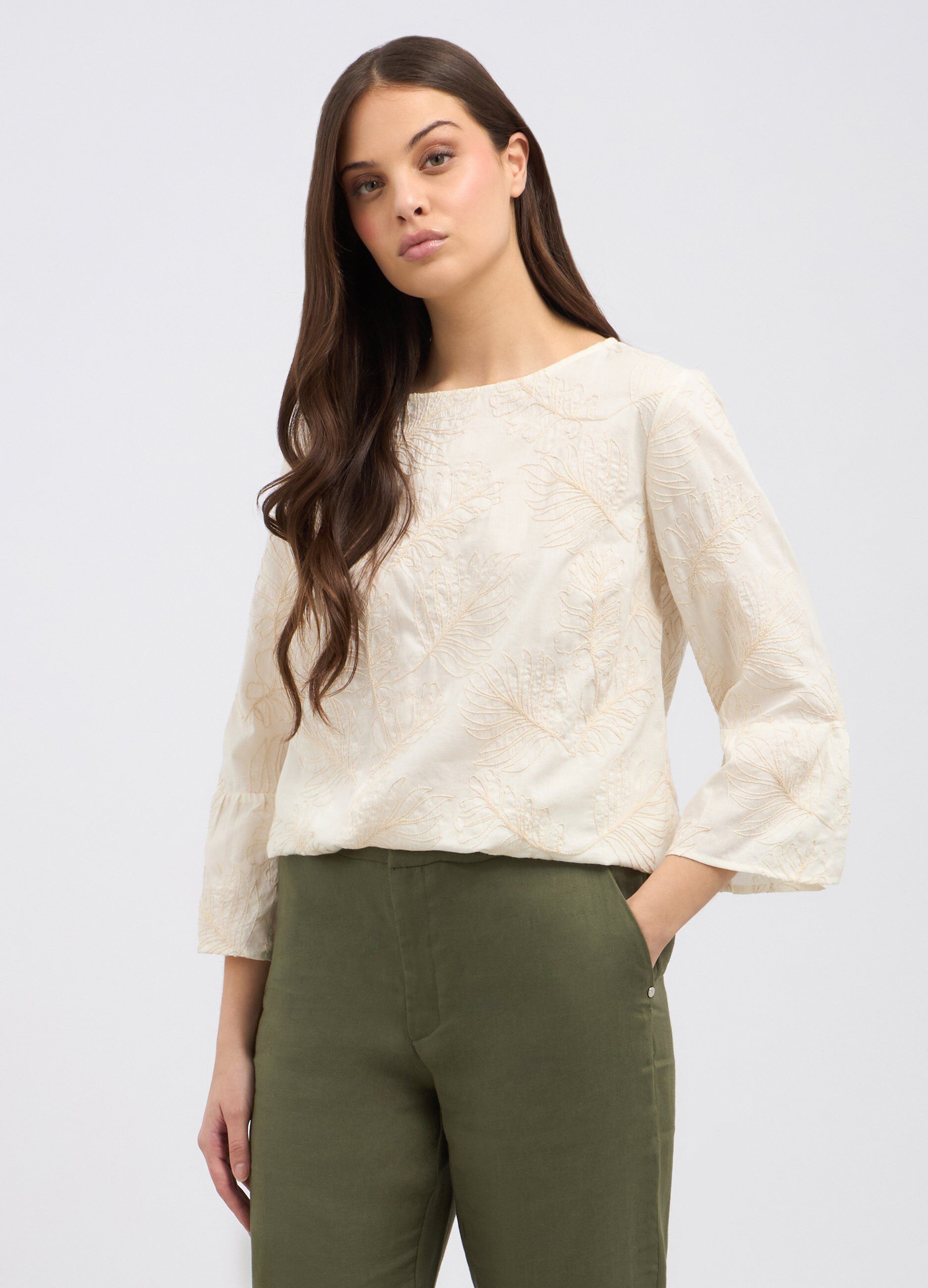 Blusa con ricami in cotone donna