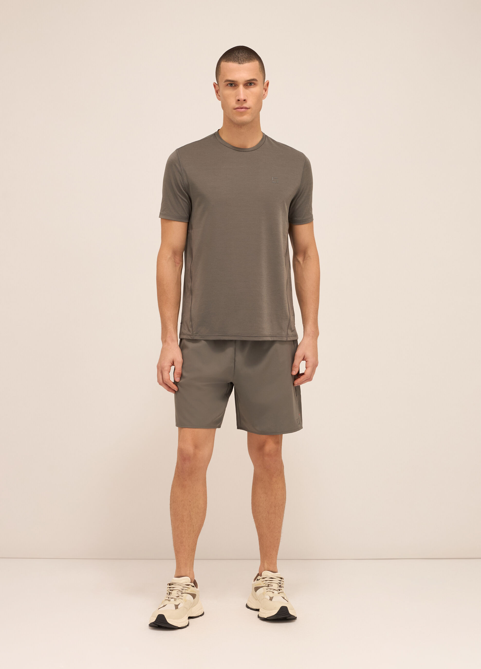Shorts sportivi in tessuto tecnico uomo