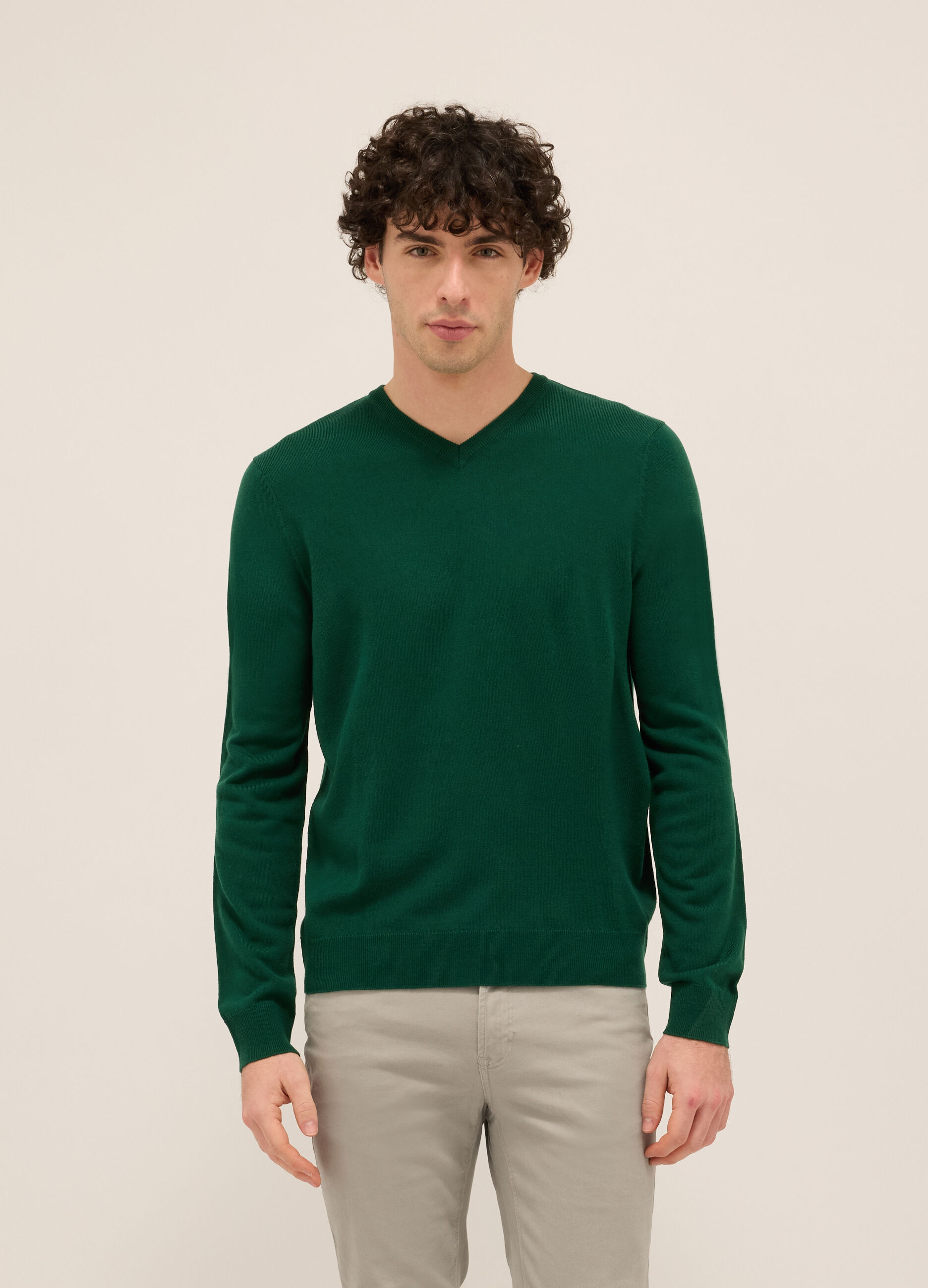 Maglione collo a V in maglia rasata uomo