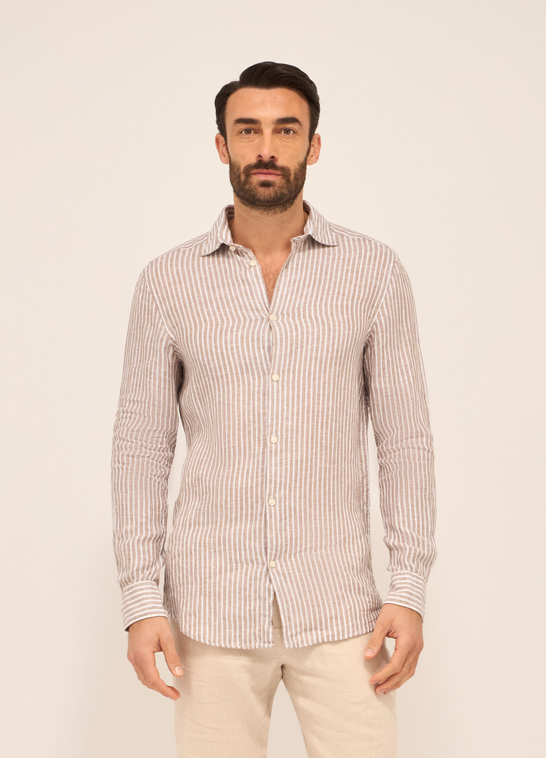 Camicia slim fit in lino a righe uomo