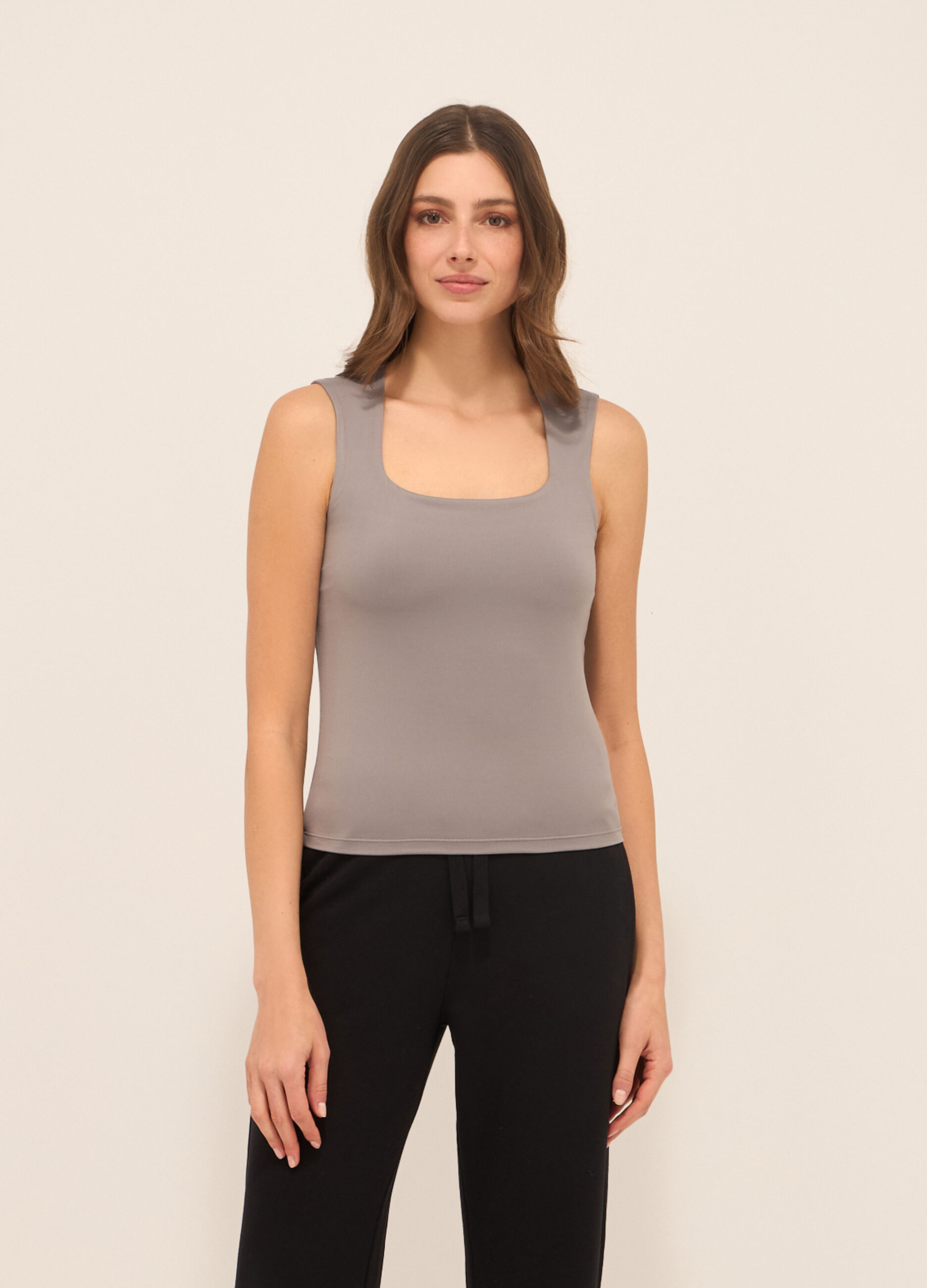 Top in tessuto stretch donna